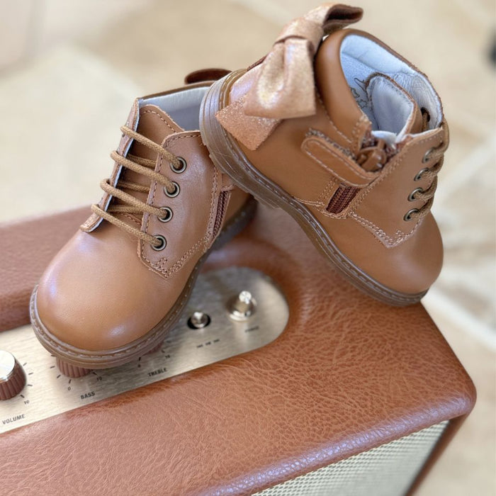 bottines en cuir enfant camel 