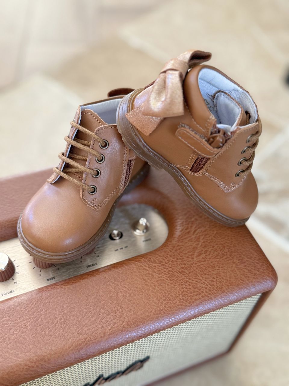bottines en cuir enfant camel 