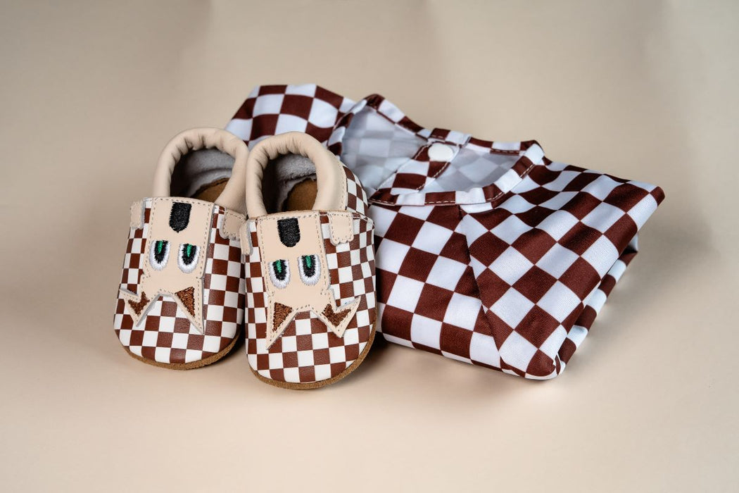 Matchy Matchy Bavoir + Chaussons — Liberty ou Damier.